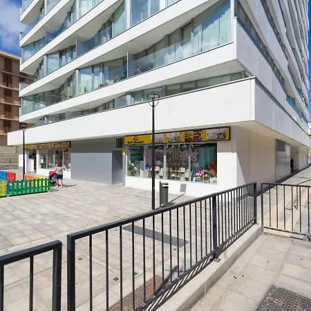 Homeforguest Apartamento Con Terraza Y Parking En Canteras Lejlighed
